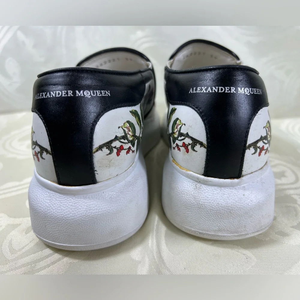 7906: Alexander McQueen Floral Embroidered Slip-On Sneakers EU 39